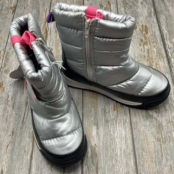 Toddler Girl Winter Puffy Snow Boots & Hat With Pom Poms Size 13 - Picture 7 of 10